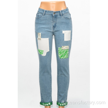 Jeans testurizzati patchwork personalizzati all&#39;ingrosso